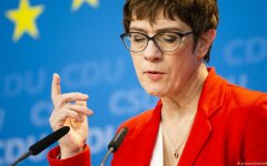 Аннегрет Крамп-Карренбауэр