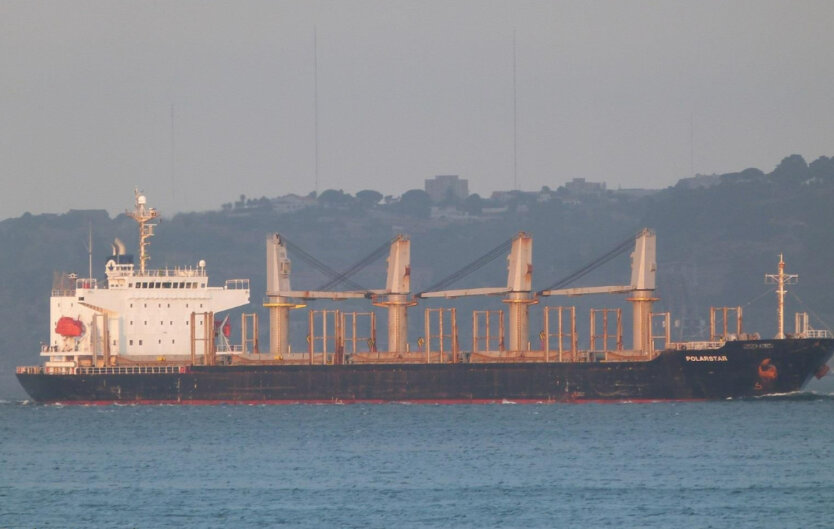 Загрози Росії не подіяли: з Одеси вийшло ще одне вантажне судно