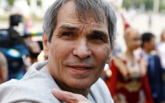 бари алибасов