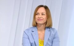 Министр социальной политики Марина Лазебная