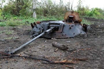 Розбита бронетехніка Росії в Україні