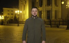 Владимир Зеленский, комплексная программа помощи переселенцам, военное положение в Украине