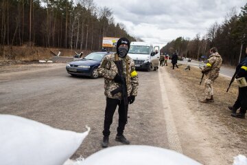 Вилучення авто на потреби армії в Україні / Фото: УНІАН