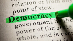 Демократия