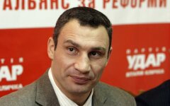 В УДАРе не смогли четко объяснить, почему их депутаты отсутствовали на голосовании за отставку Азарова