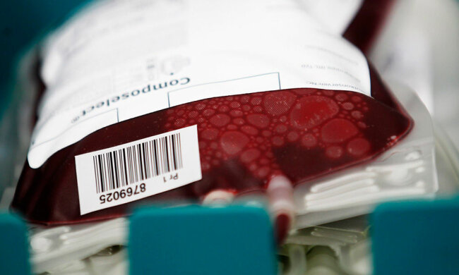 Бизнес на крови: зачем и как уничтожают государственную службу крови в Украине