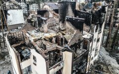 Разрушенные оккупантамы города Украины / Фото: Mykhail Dzhos, AP Photo и др.