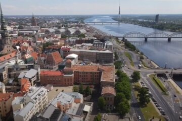 Латвія, робота в Латвії, зарплати, вакансії, робота в Європі