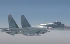 Российский истребитель Су-27