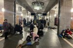 Киевляне в метро во время ракетной атаки