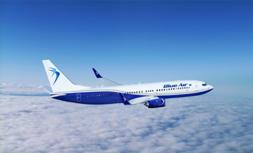 blue-air-plane