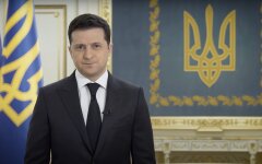 "Слуги народа" просят Зеленского идти на второй срок
