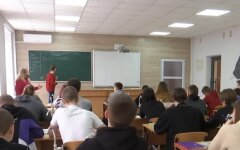 Школьники, ученики, COVID-19, война в украине