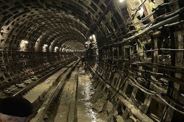 Тоннель Киевского метрополитена / Киевская прокуратура