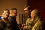Освобожденные командиры Азова и Денис Монастырский