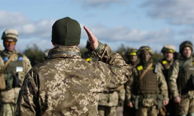 Українські військові