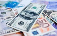 Доллары и евро