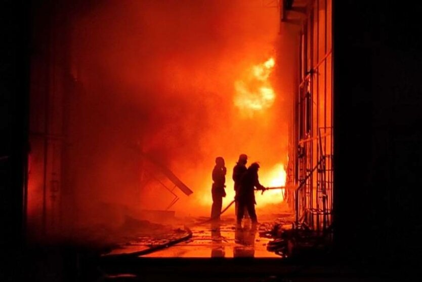 Тушение пожара в Харькове