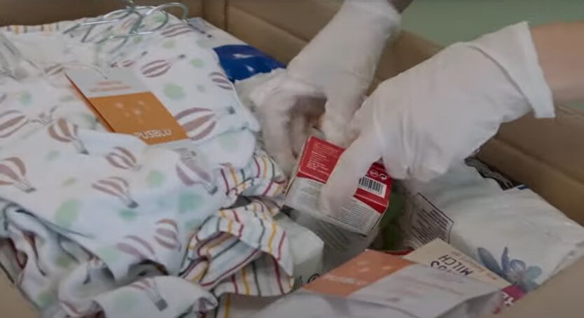 Украинцы могут получить бесплатный набор для новорожденных