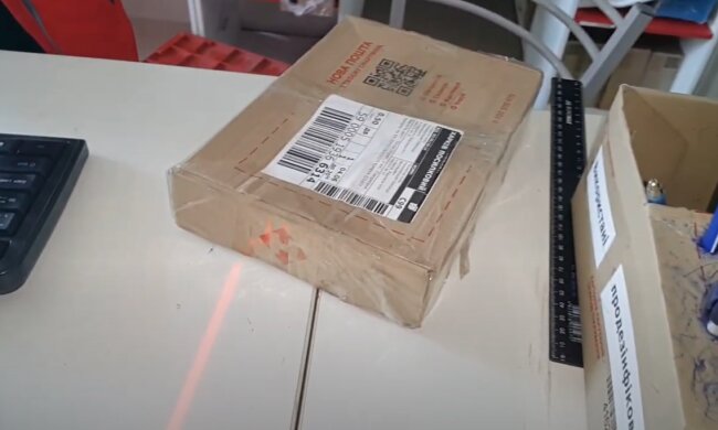 "Новая почта", посылки, упаковка