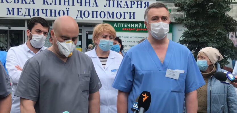 Врачи "скорой" в Киеве вышли на протест из-за копеечной зарплаты