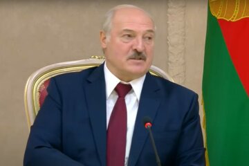 Лукашенко оценил возможность военного конфликта с Украиной