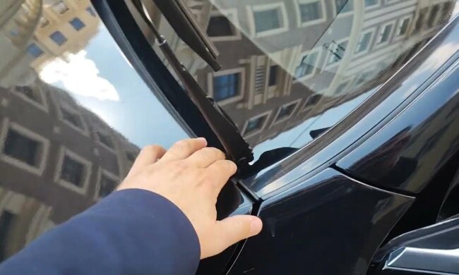 Замена стеклоочистителей