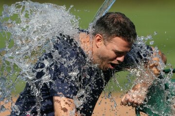 Ice Bucket Challenge обливания