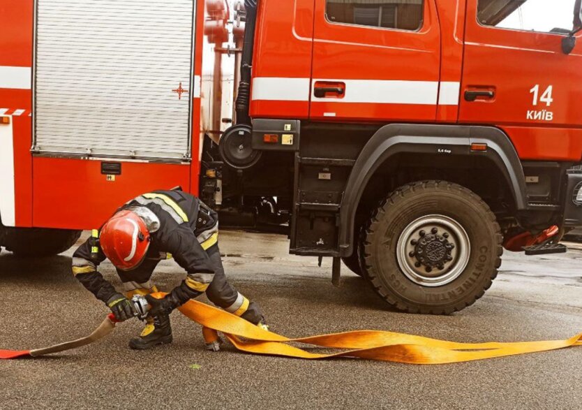 Пожежники. Київ