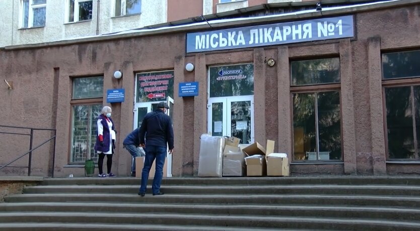 В Черновцах в больнице для "ковидных" произошел взрыв, погибли люди