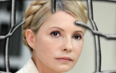 Власенко предрек, что в понедельник Янукович устроит плохо поставленный спектакль