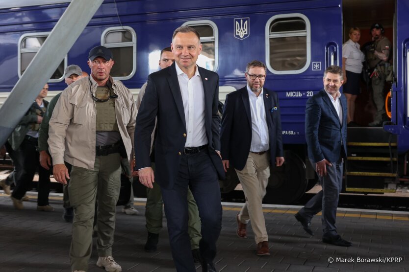 Анджей Дуда прибыл в Киев / Фото: Телеграм канцелярии президента Польши