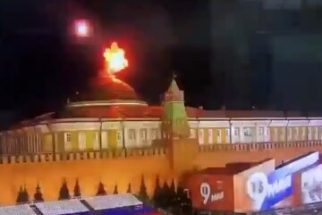 Удар БПЛА по зданию в Кремле, скрин