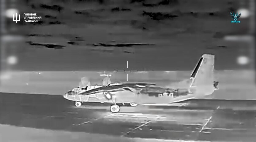 Самолет Ан-26 российских оккупантов