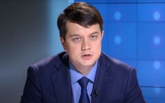 Разумков посчитал количество заболевших коронавирусом в Раде