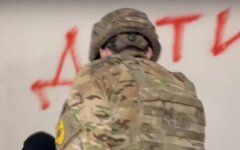 "Азов" показал видео с детьми из подвалов "Азовстали"