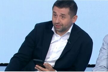 Давид Арахамия, Партия "Слуга народа", Арахамия на Мальдивах, Второй срок Зеленского