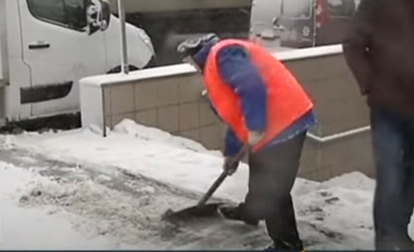 Украину засыпало снегом: фото