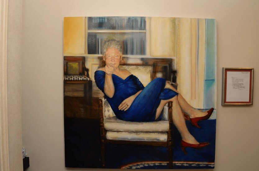 Опубліковані фото у справі Епштейна