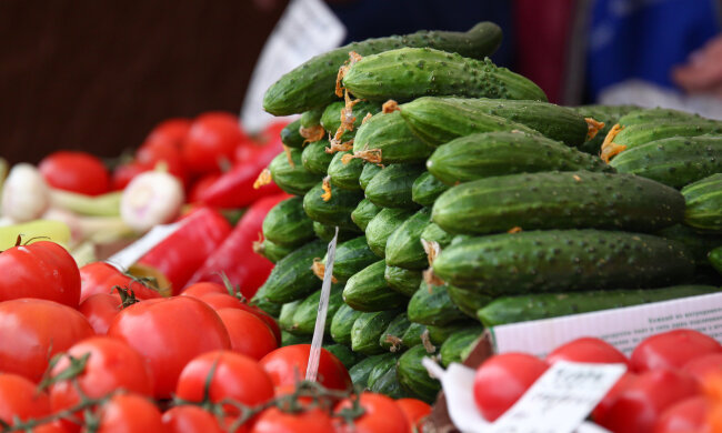 Цены на огурцы и помидоры в Украине