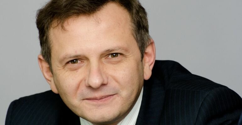 Олег Устенко