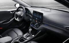 Специалисты назвали самые грязные места в салоне авто