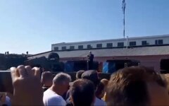 Лукашенко прилетел на МЗКТ на вертолете