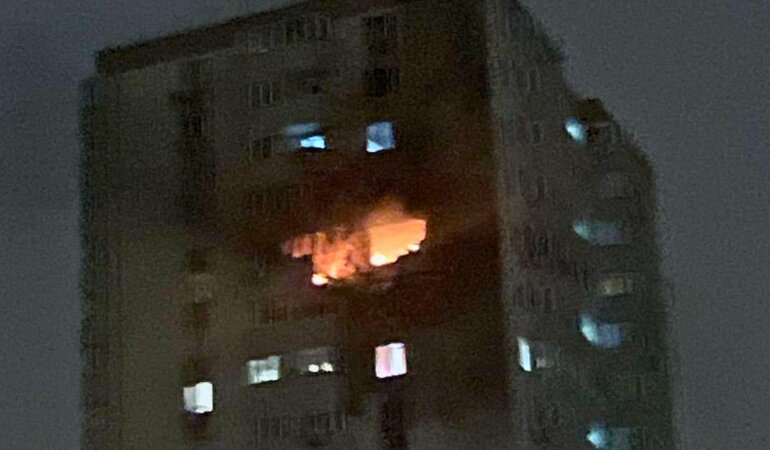 Пожежа у київській багатоповерхівці