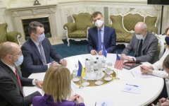 Денис Шмыгаль, Матти Маасик, Кристина Квин