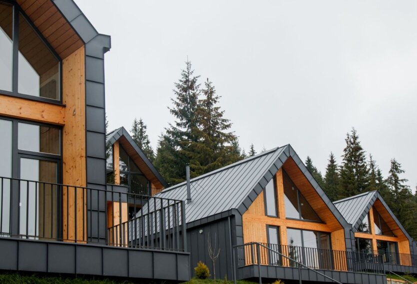 Коттеджи в Яблунице