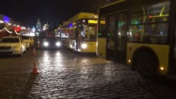 В киевском троллейбусе катался труп: видео