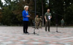 Урсула фон дер Ляйнен и Владимир Зеленский в Киеве