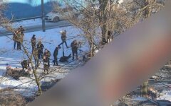 Удар по Донецьку: Росія черговим вбивством людей намагається загальмувати передачу Україні допомоги