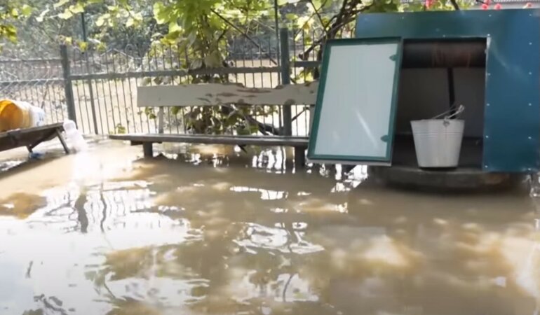 Затопит еще три области: спасатели предупредили украинцев